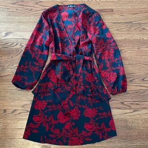 NWOT dress navy and red size Medium with tie waist